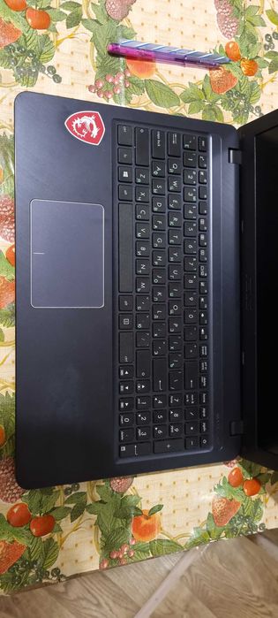 Ноутбук Core i7-8550u  , 2020 года