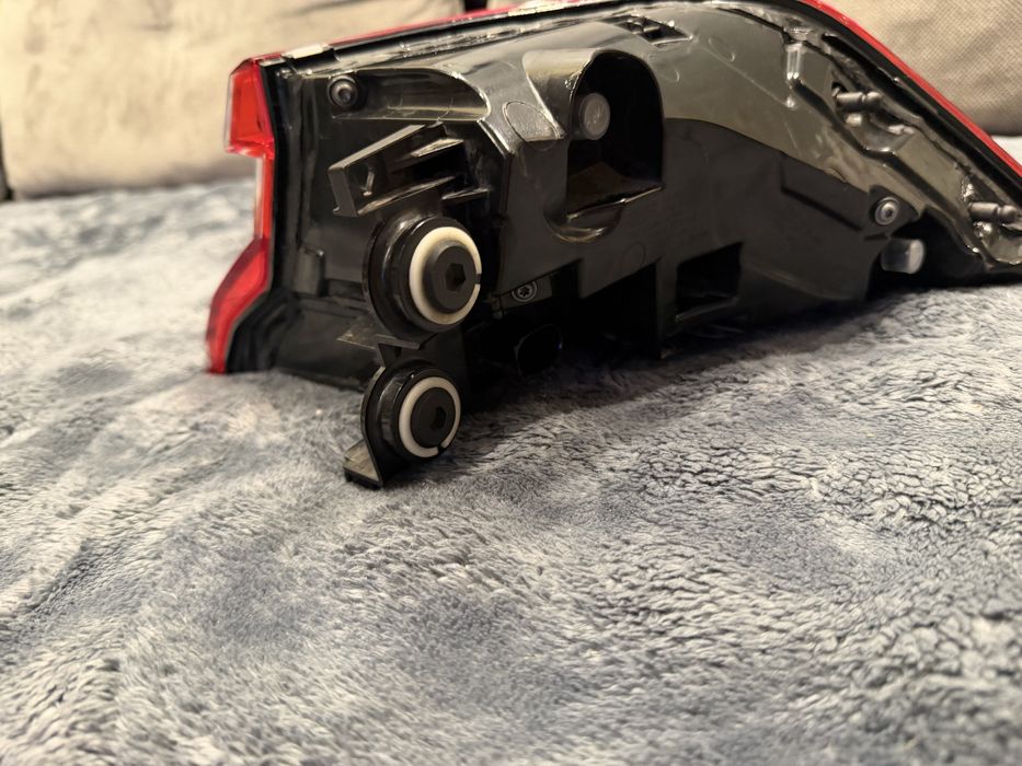 Ляв стоп audi q8