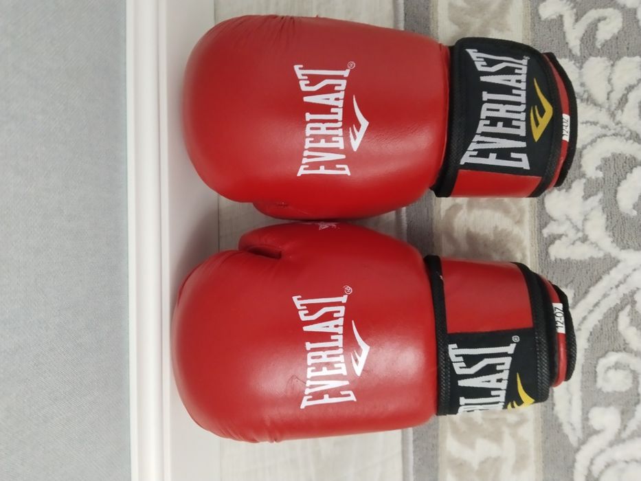 Перчатки боксерские