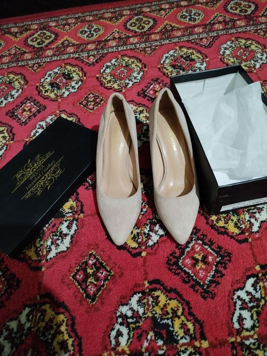 Vecherniy tufli toshli