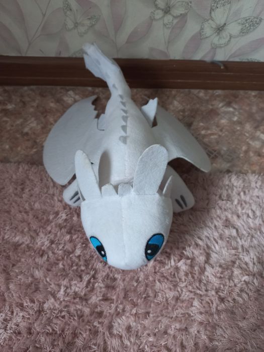 игрушкчный дракон