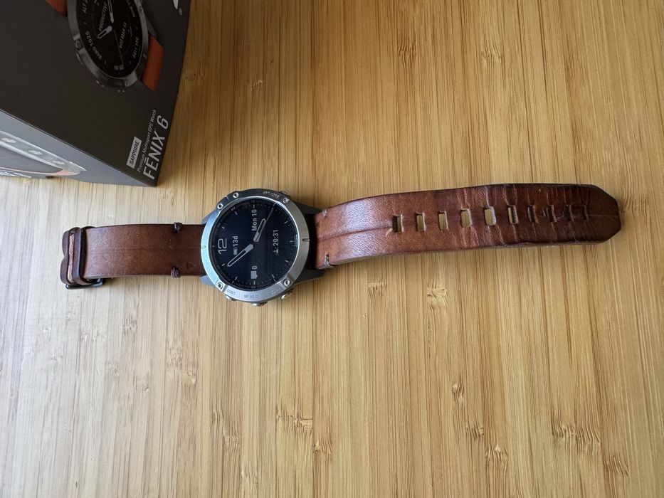 Garmin Fenix 6 Sapphire Titanium кожена кайшка smartwatch Гармин
