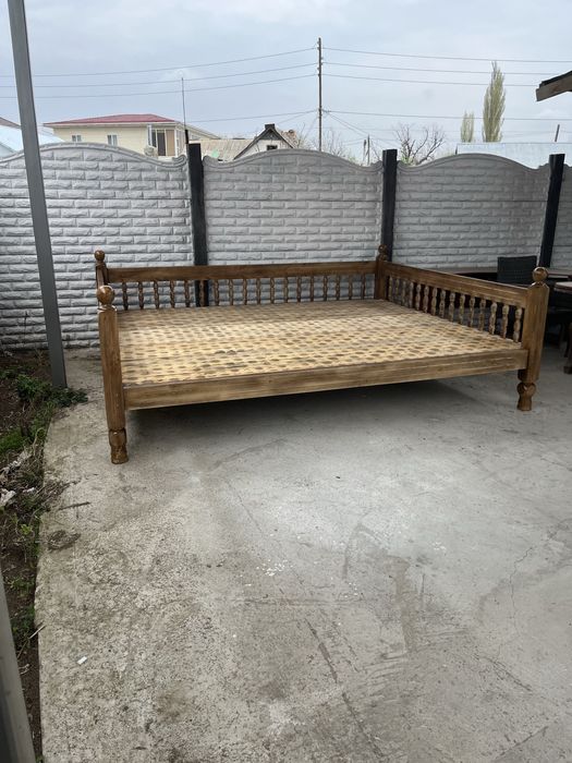 Тапчан для дома и двора