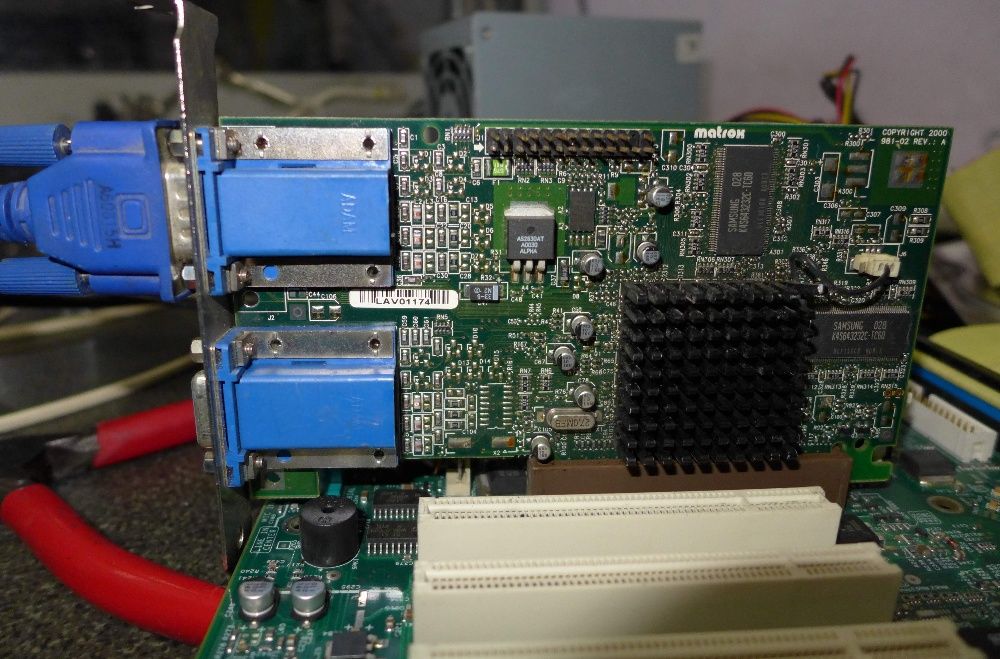 Антика :Ретро видеокарта Matrox Millenium G450 LE AGP