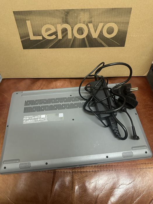 Lenovo IdeaPad 1 15AMN7 Ryzen 3 7320U  2 4G ca nou