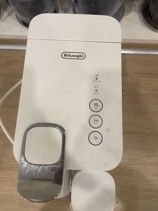 Кефемашина “Nespresso Latissimа One white”