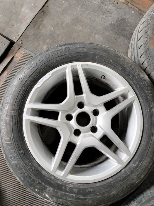 Продам диски с резиной на 16