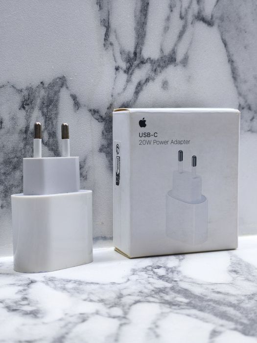 Apple 20W адаптер для iPhone, как новый.