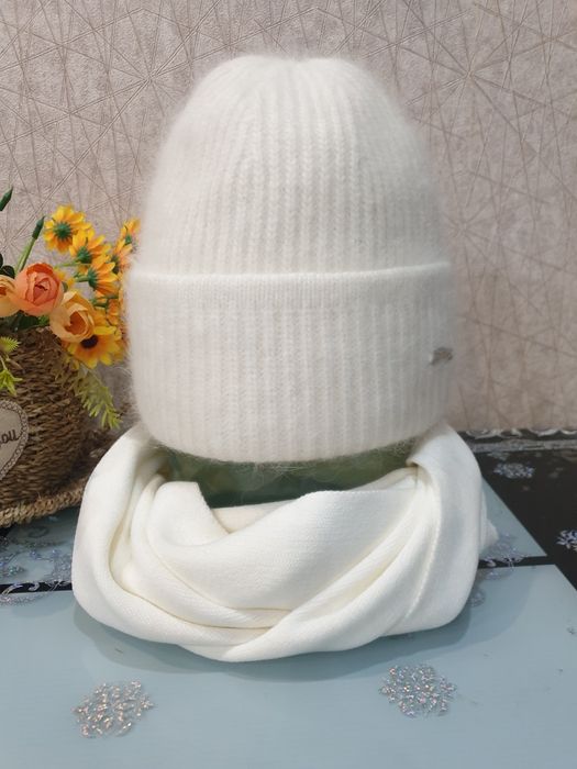 Продам зимние комплекты .