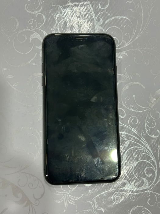 iPhone 11 black