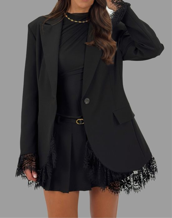 Дамски черен блейзър / сако с пришита дантела