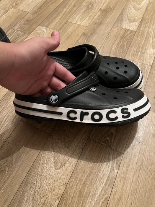 кроксы в хорошом состояний