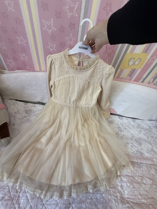 Платье на девочку