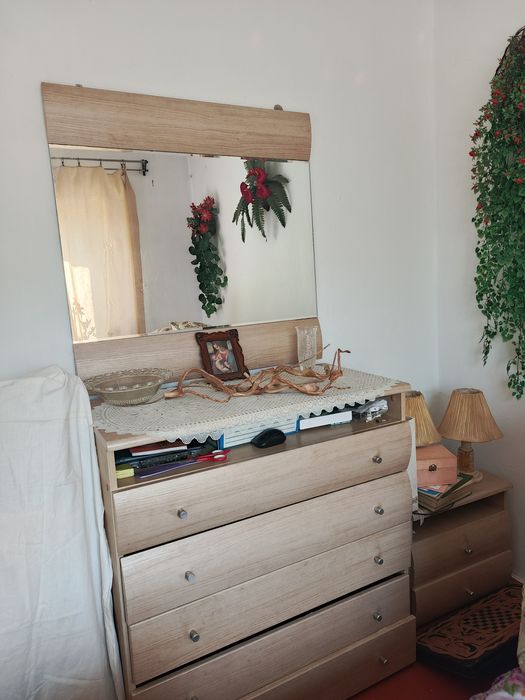 Продам  не дорого Мебель