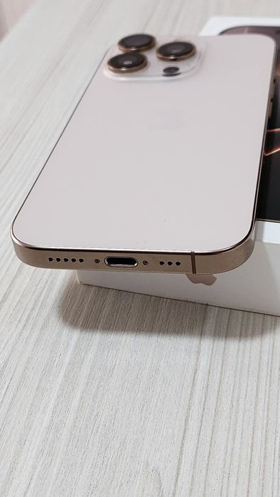 Apple iPhone 16 Pro Desert Titanium 256GB