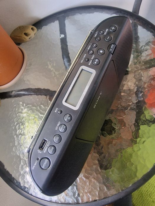 Radio cd ,usb,Sony,superbe,la pret minim