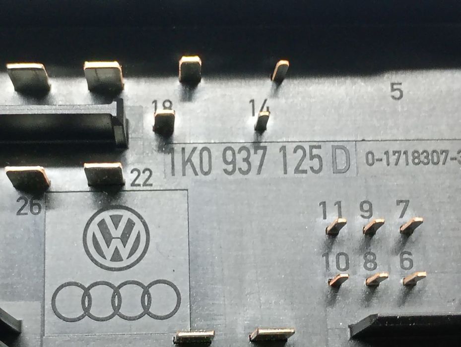 Panou sigurante 1k0937125D Volkswagen Golf 6 (2008 - 2015)