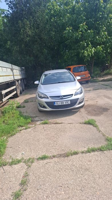 Opel astra j ,2014 de vînzare