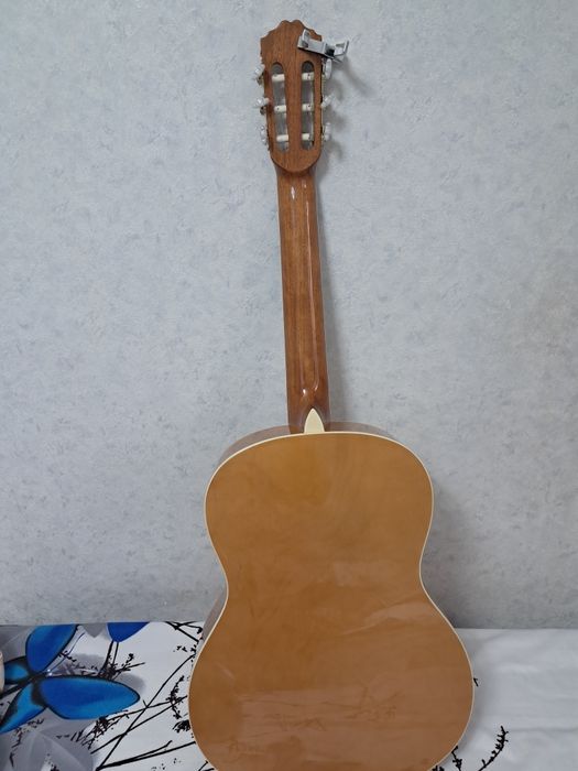 Классическая гитара KN39BR