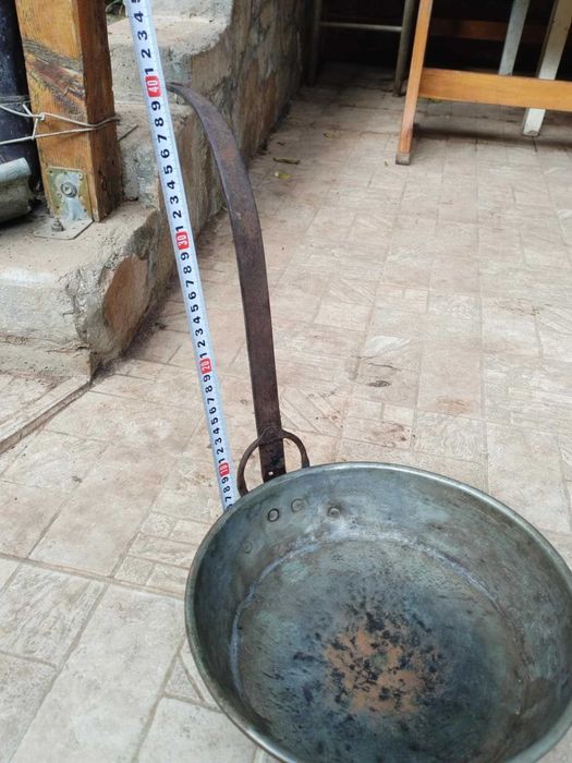 Стар меден тиган