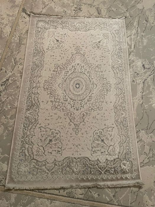 Продам ковер дорожку.