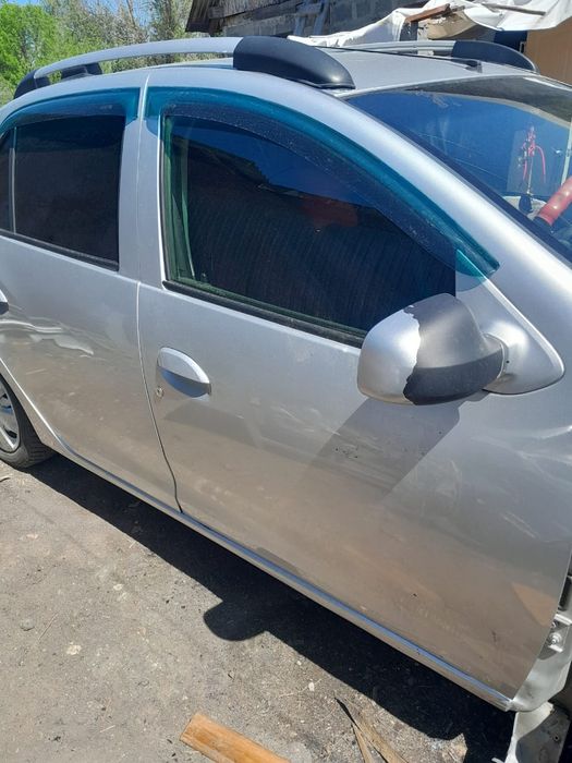 Продам логан после аварии