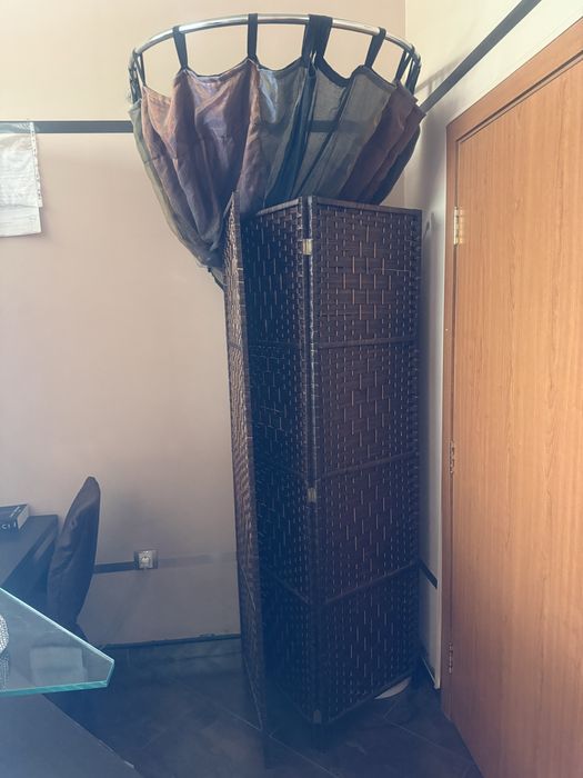 Пробна за дрехи с подвижен параван 30€
