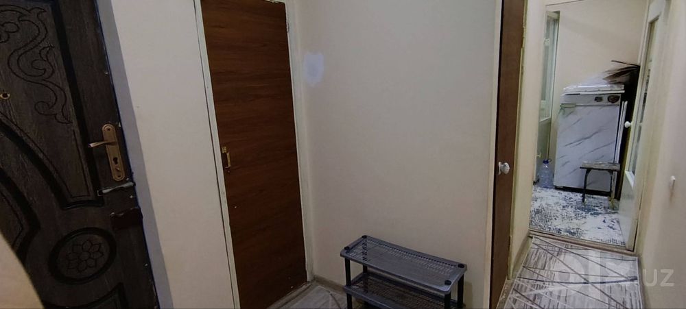 Чирчик ш. 1 м/н Октябр 1/2/4 янги планировка 40 м²