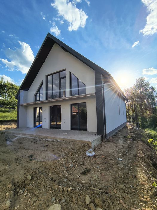 Casa noua in Bran Poarta