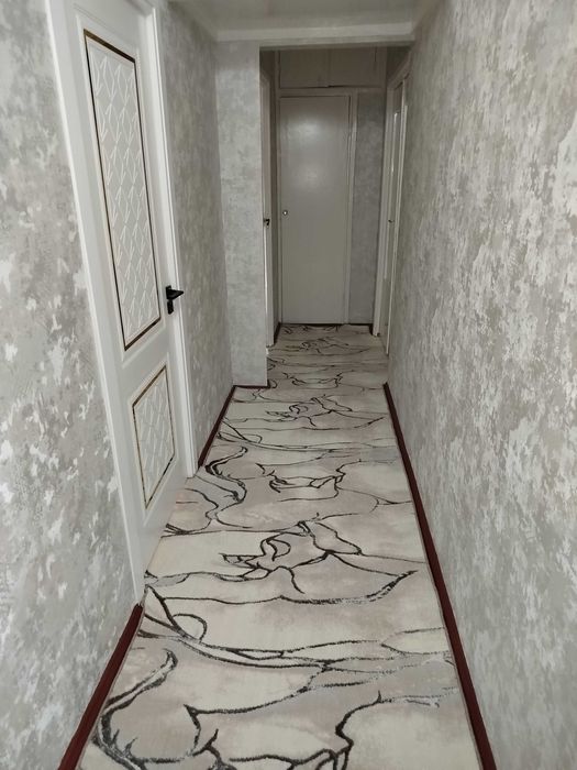 Tinchlik metro aloqada 4 xonali kvartira