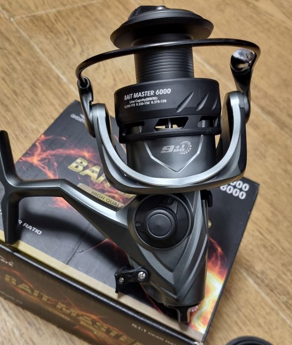 Mulineta Crap EastShark BAIT MASTER 6000 cu BAITRUNNER NEW 2024
