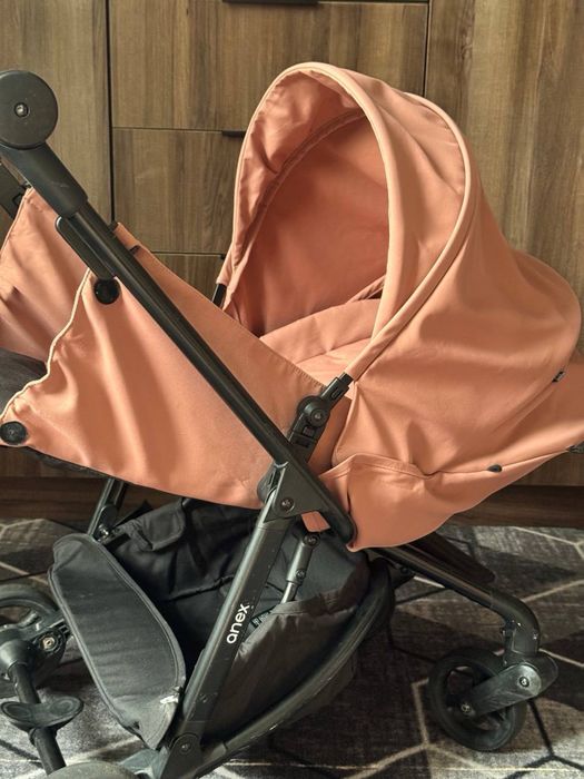 Продам коляску anex air z