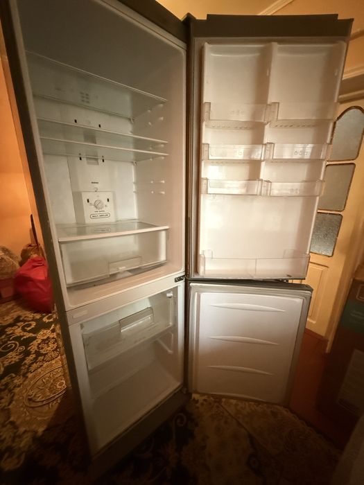 Холодильник  срочно