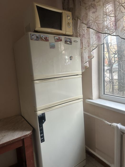 Холодильник сатылады