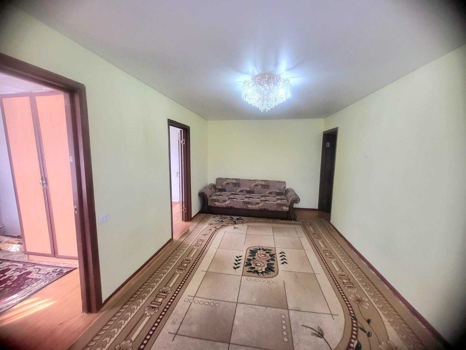 а Продам 4 комнатную 6 микрорайон