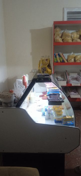 Ветрина холодильник