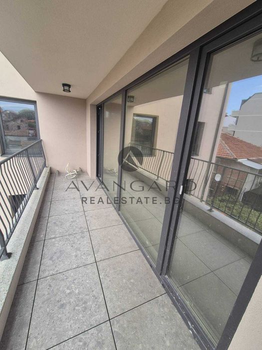 Продава се Тристаен апартамент в Пловдив, Център - 162 кв.м за 1482 €/кв.м - Снимка #9