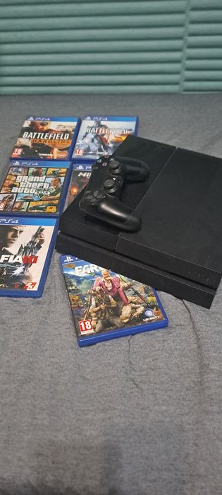 PlayStation 4 500 GB + controller original + 6 jocuri
