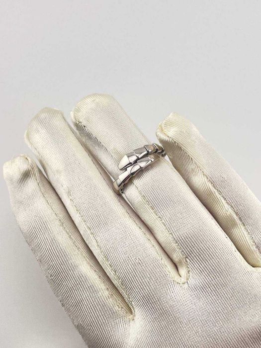 Кольцо Bvlgari Serpenti L size
