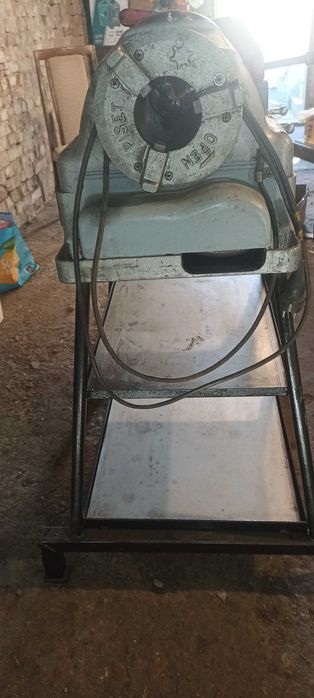 Машина за нарязване на резби струг ротенбергер rothenberger до 3" цола