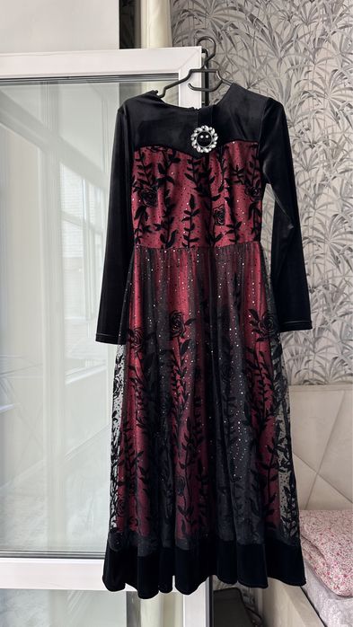 Продам платье Турция