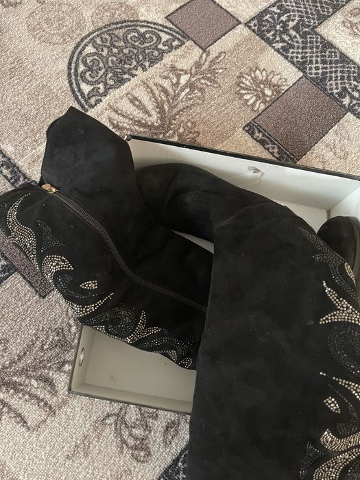 Продам обуви