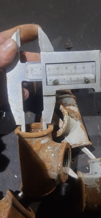 Продаю тройники чугунные