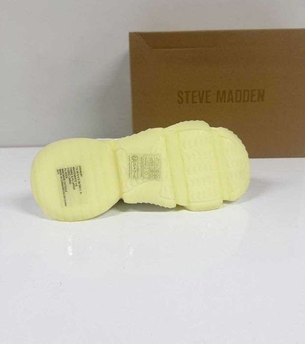 Steve Madden Chivalry