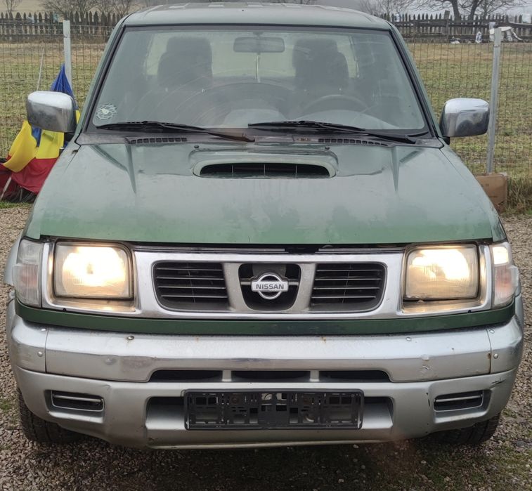 Motor bena nissan navara pathfinder