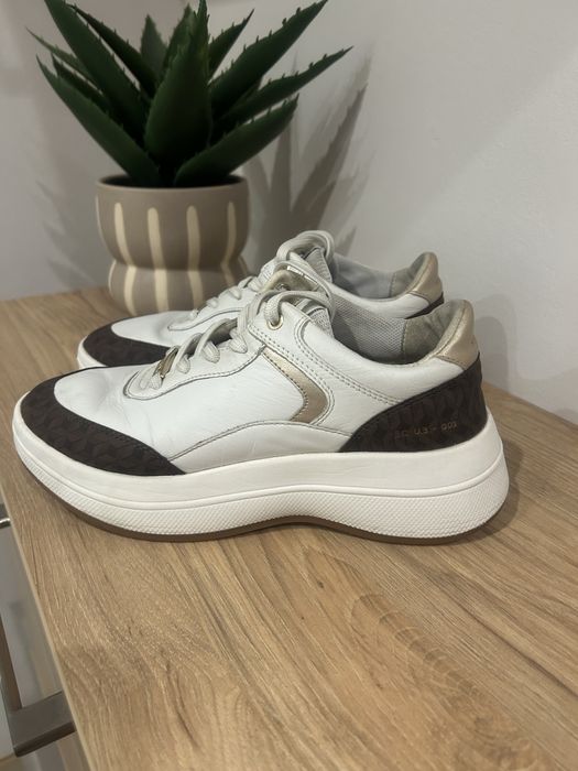 Дамски кожени маратонки Geox!