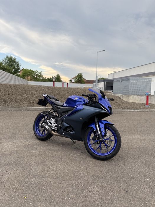 Motocicleta Yamaha yzf r125 2024 pentru A1 16 ani