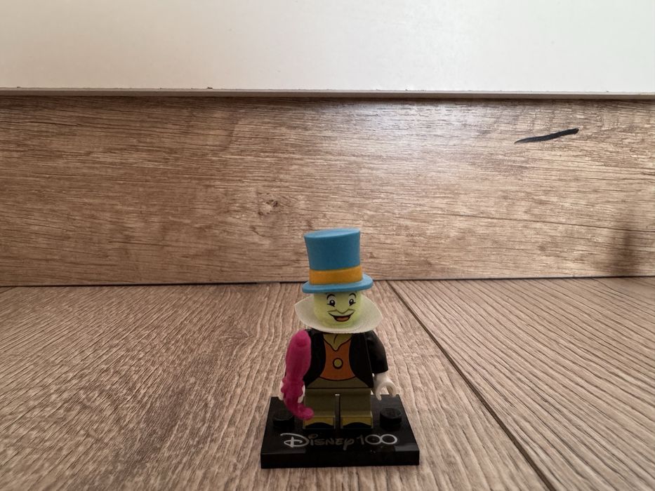 Lego minifigures disney