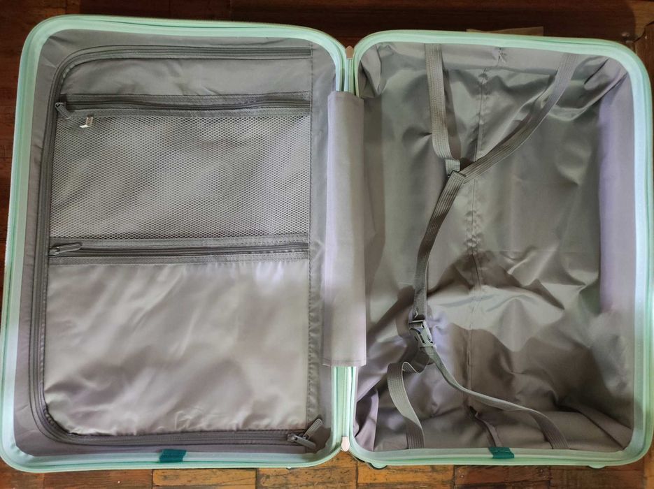 СРОЧНО продам НОВЫЙ чемодан