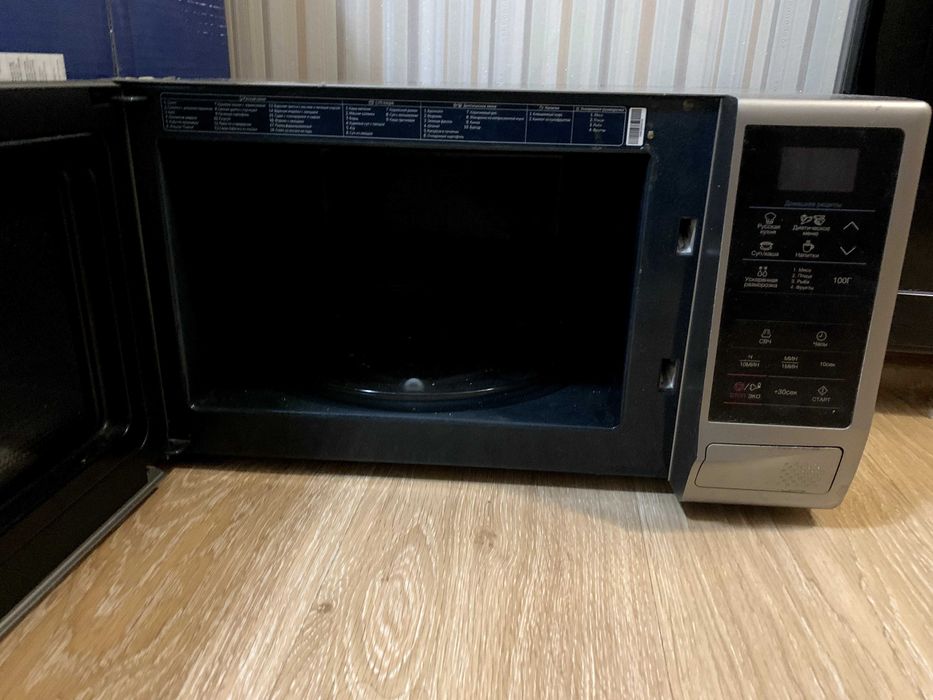 Микроволновка Samsung Рабочая